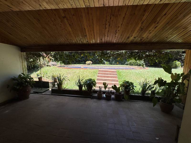 Serengeti Manor - Gallery 9